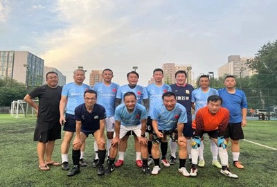 中国人民大学商学院EMBA足球俱乐部重返赛场之第一场友谊赛记录
